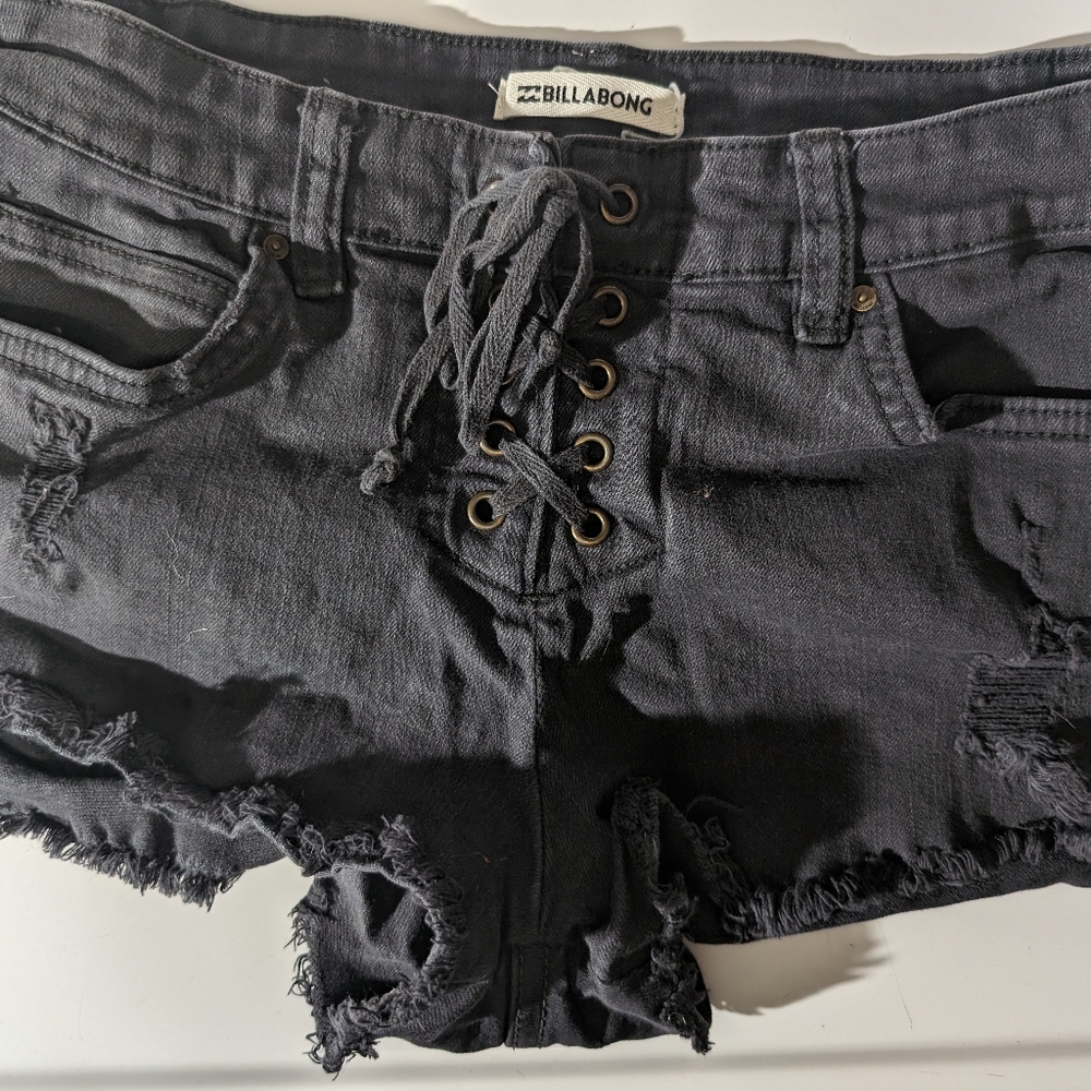 3 pairs billabong shorts